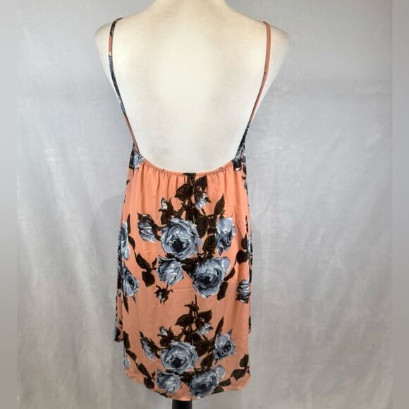 Blush boutique pink and blue floral deep vneck keyhole shift dress size medium - Picture 4 of 7